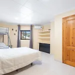 Castellana Chalet
