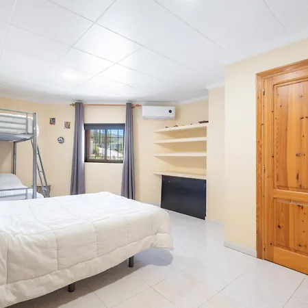 Castellana Chalet